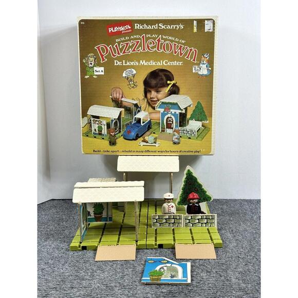 Other - Vintage 1976 Playskool Richard Scarry's Puzzletown Dr Lion's Medical Center SetA